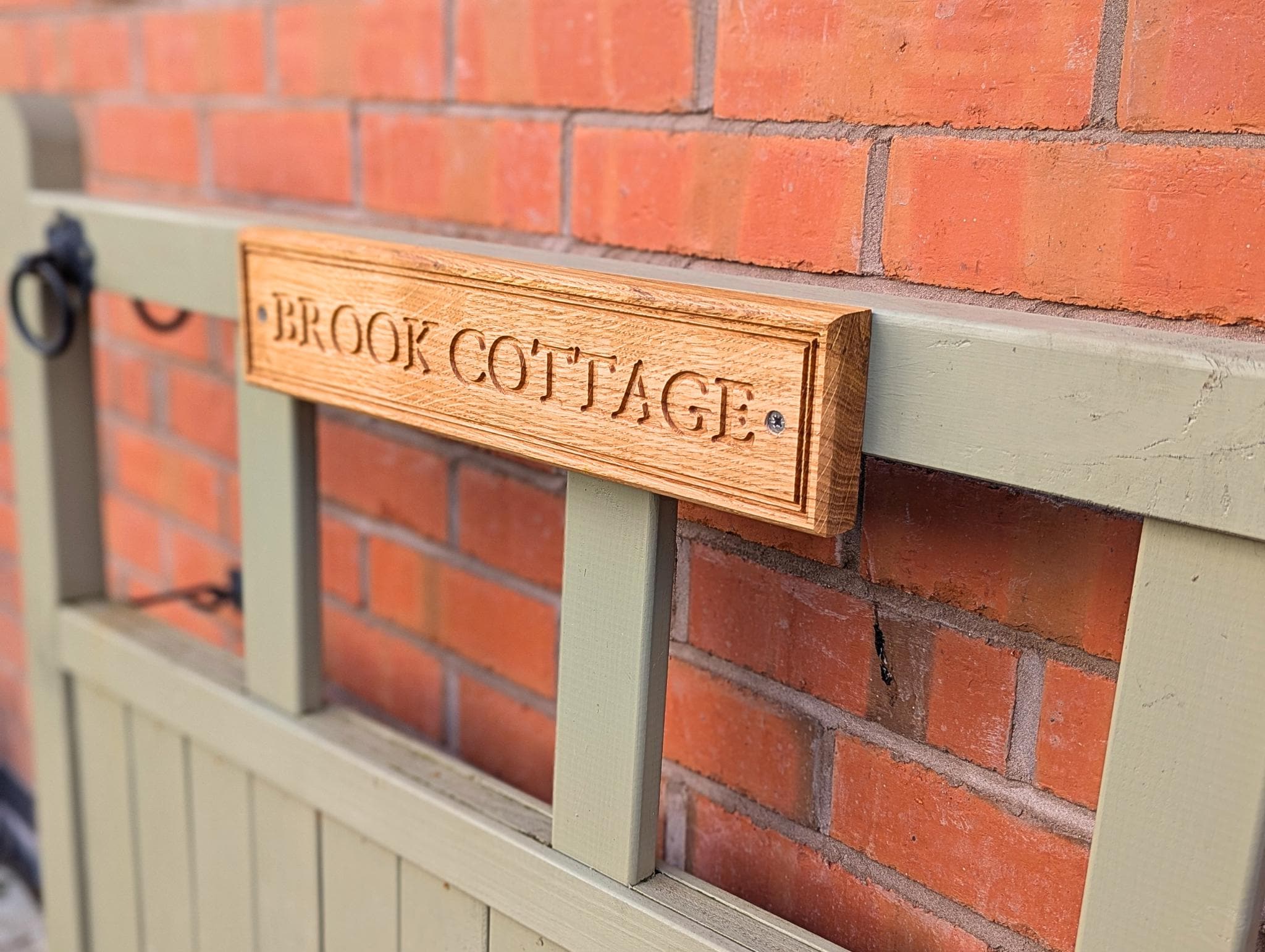 Personalised Oak Garden Sign – Engraved Wooden House Plaque, Gate, Workshop Plaque - Large